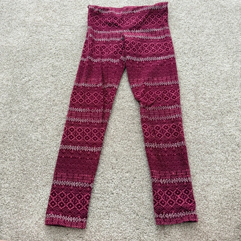 Old Navy Leggings Girls Size M 8 Burgundy Pink Geometric Fair Isle Stretch